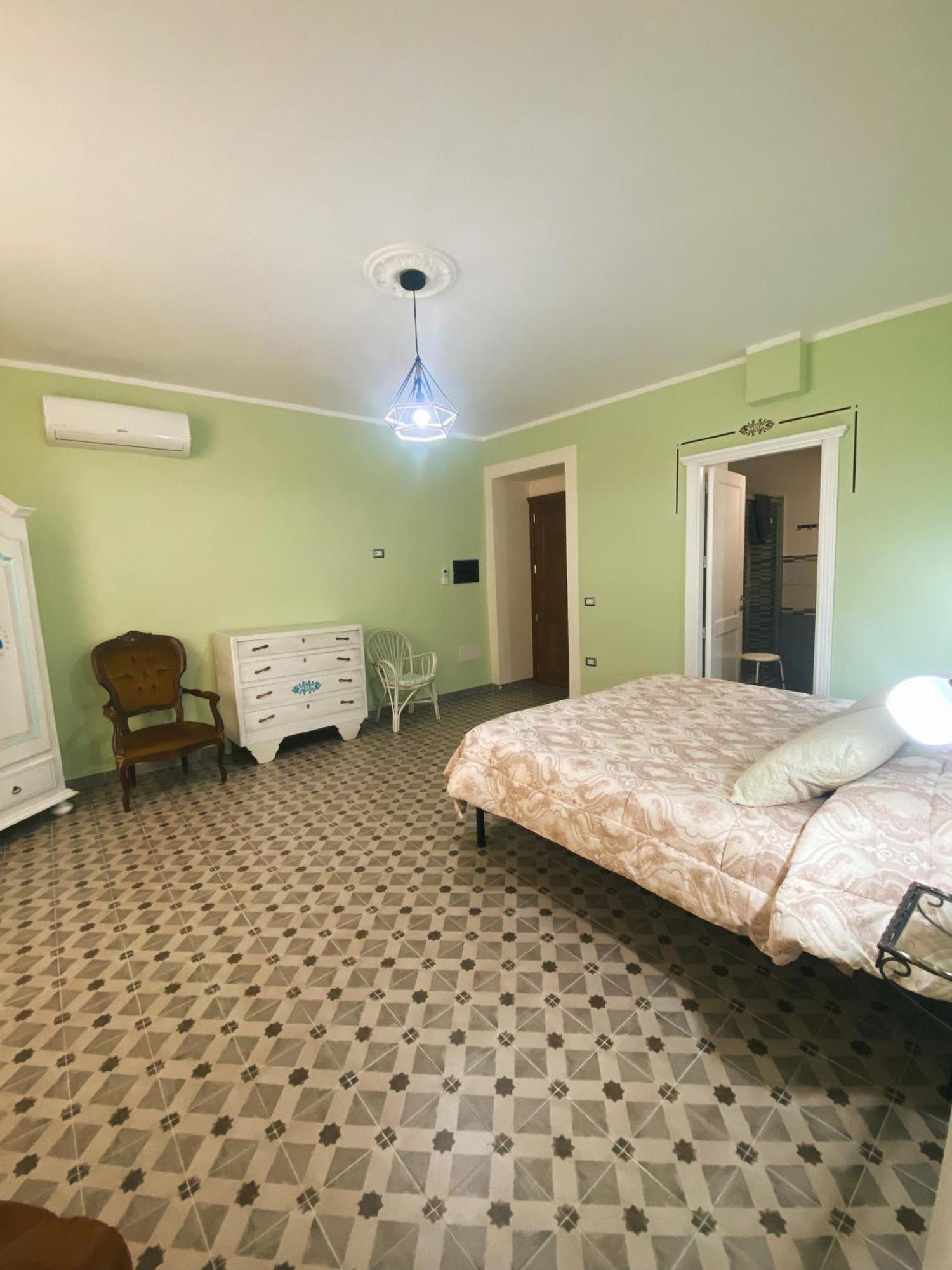 Tra I Due Ponti Hotel Bosa Luaran gambar