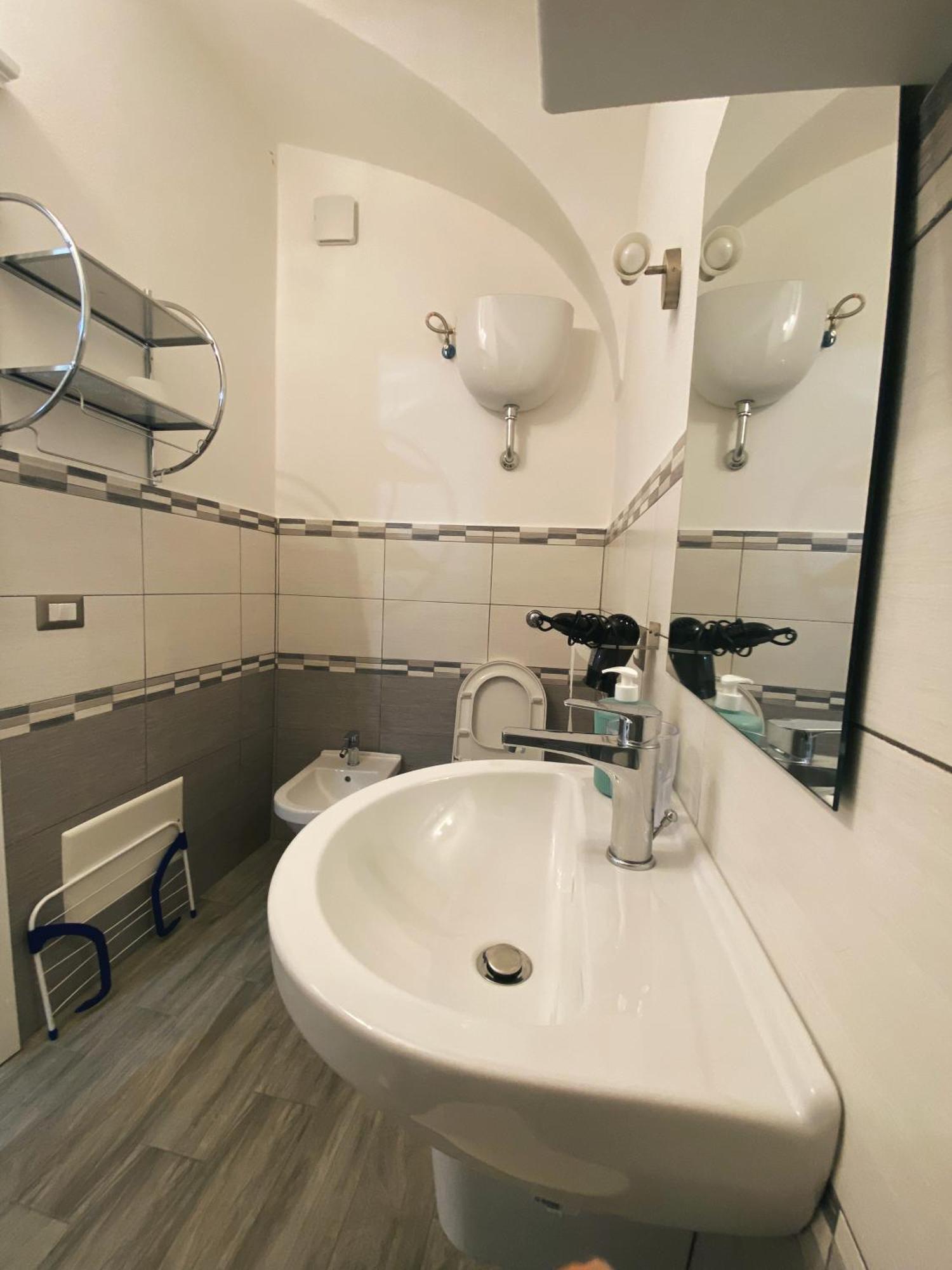 Tra I Due Ponti Hotel Bosa Luaran gambar