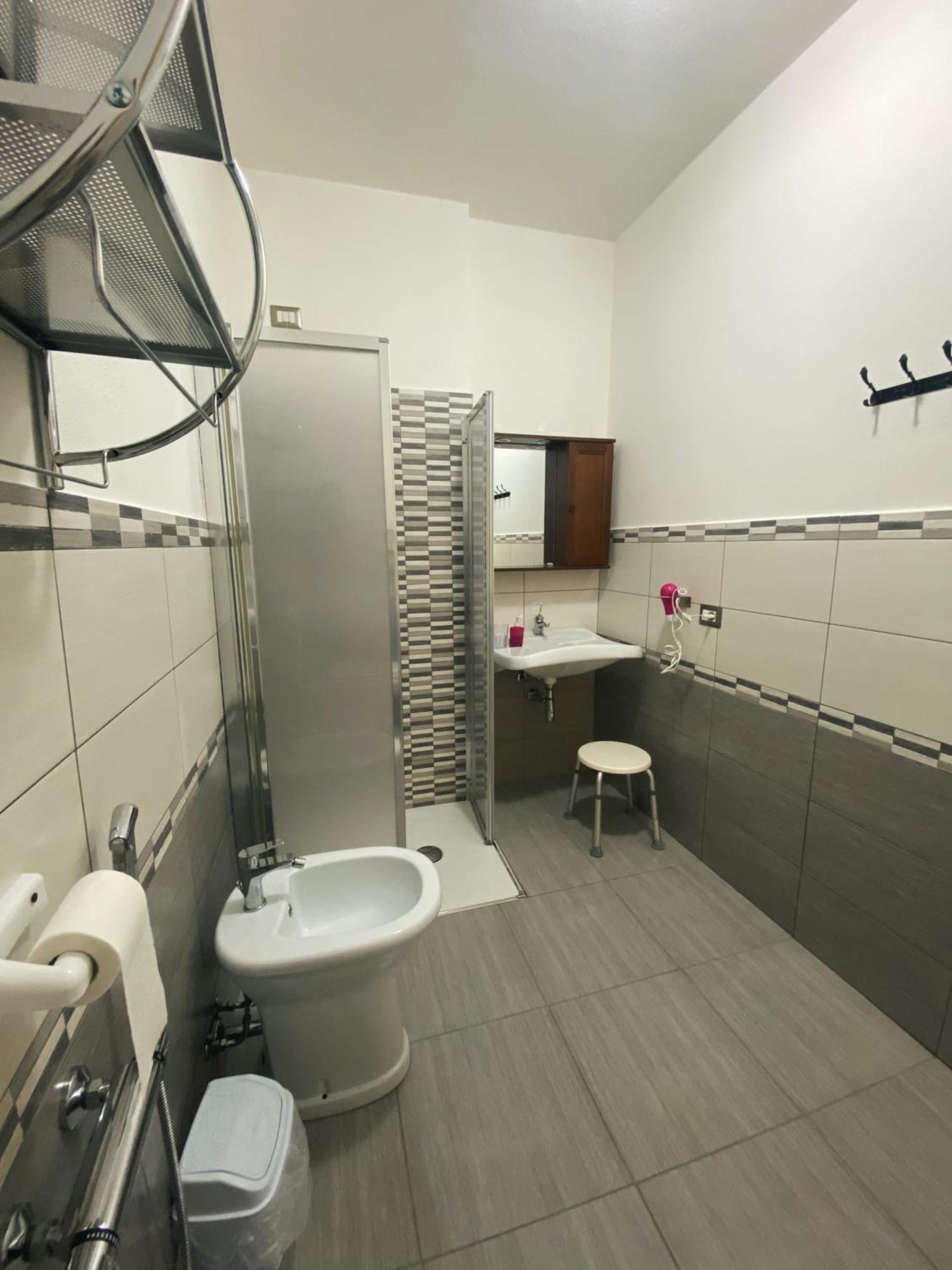 Tra I Due Ponti Hotel Bosa Luaran gambar