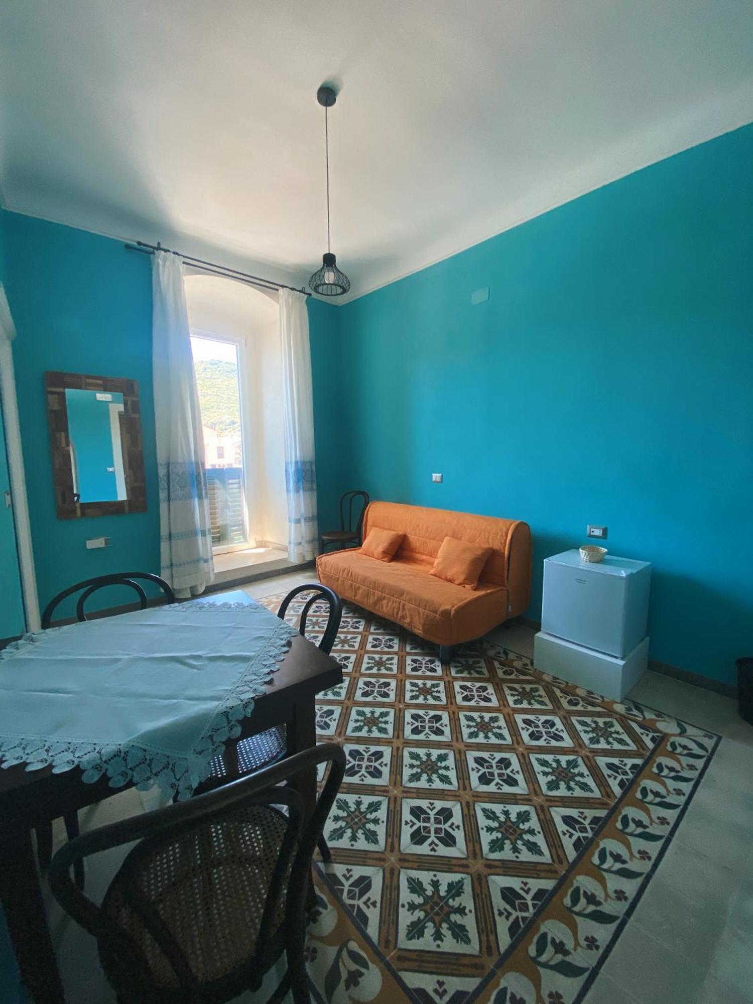 Tra I Due Ponti Hotel Bosa Luaran gambar
